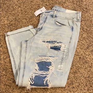 NWT Women’s American Eagle Tomgirl Jeans - 10